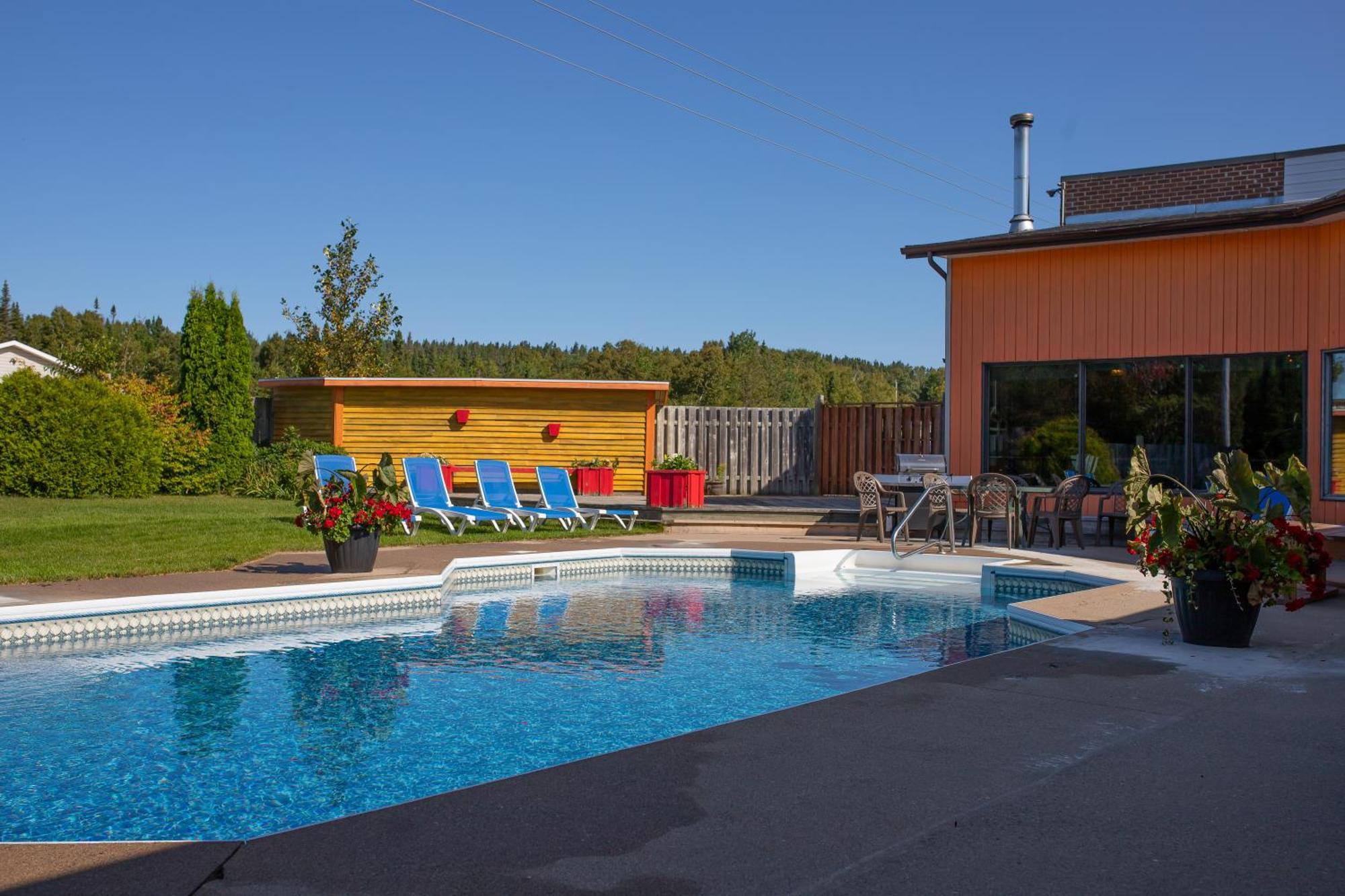 Complexe Hotelier Escoumins Les Escoumins Exterior foto