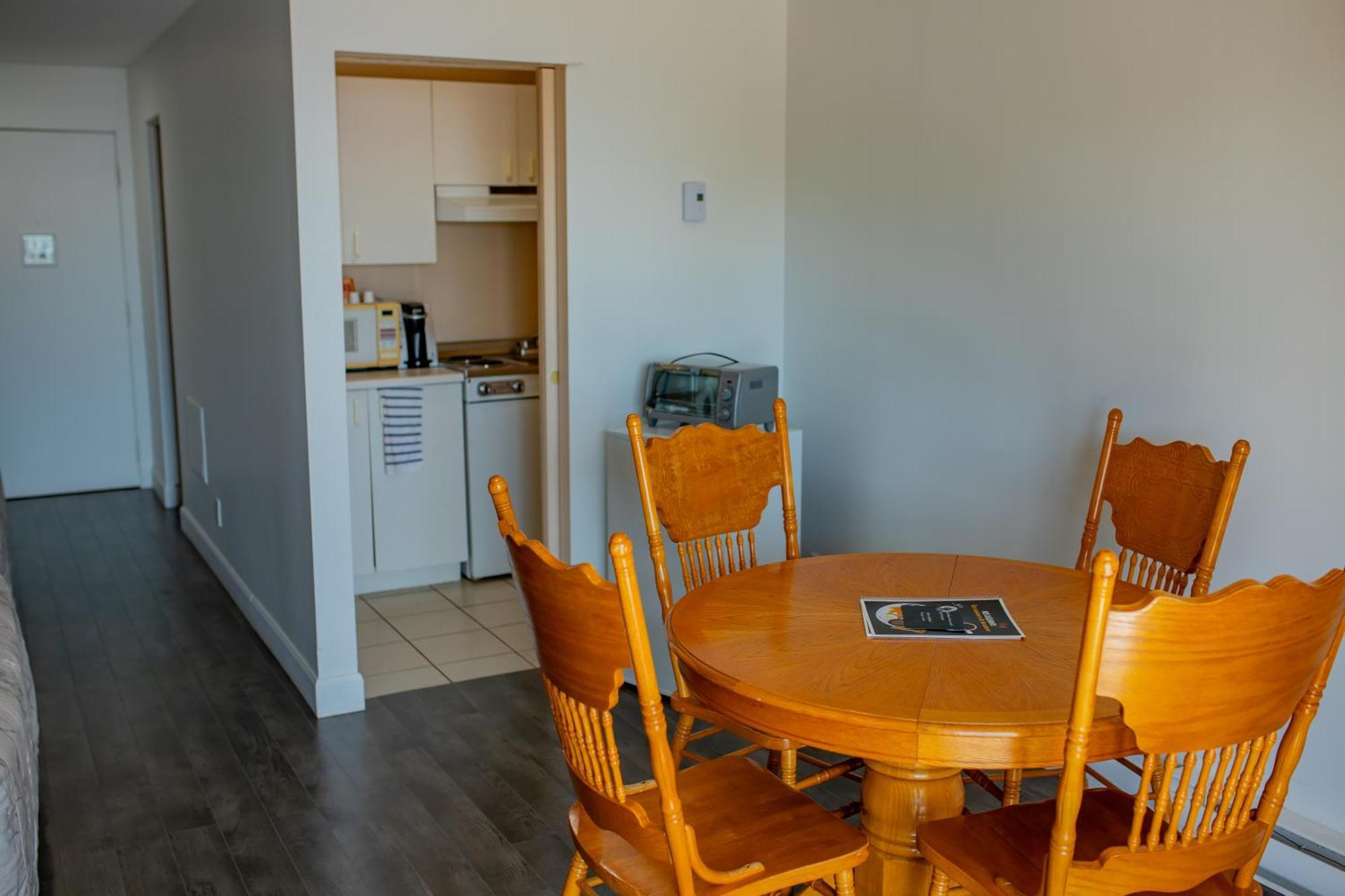 Complexe Hotelier Escoumins Les Escoumins Exterior foto
